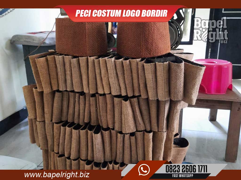 peci costum bordir logo